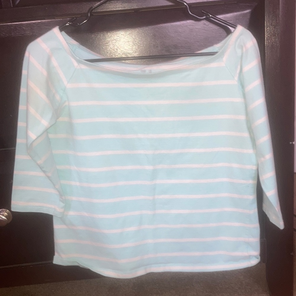 Gap shirt